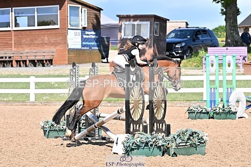 250513-161044-00173 - Clr Rnd & 60cm