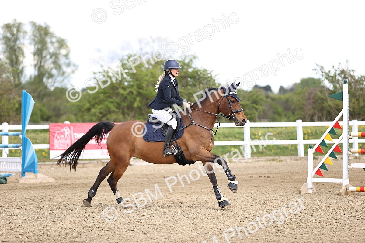 SBM_004049 - Class 17 - Senior Newcomers - 1.10m