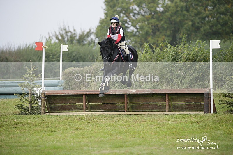  WWHT 171021 0935 - Open Novice (0.80m)  17/10/21