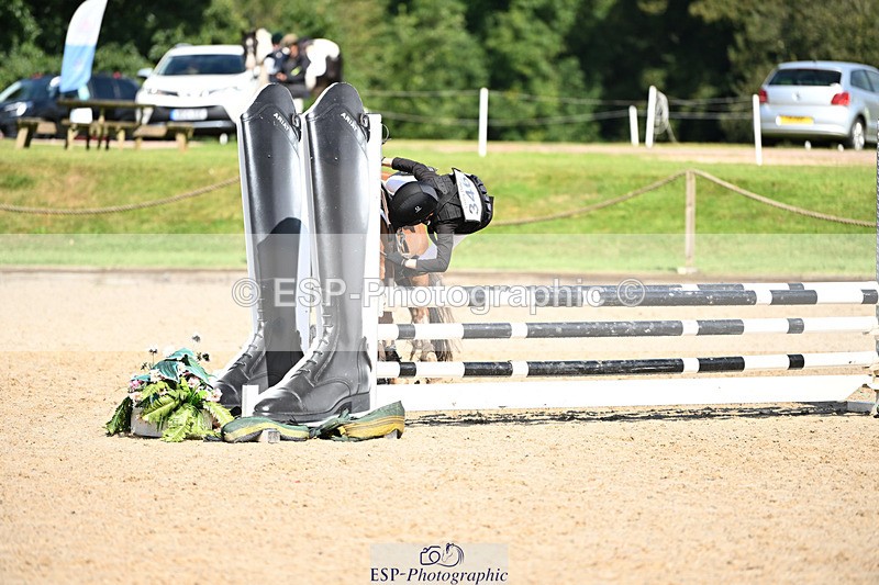 240824X-112705-25241 - 70cm Round 2 10.30 to 12.10