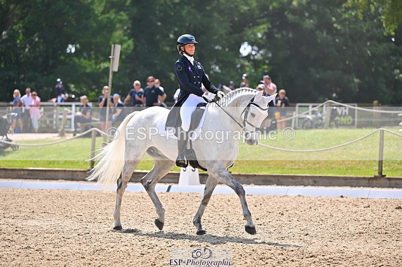 250523A-144023-07635 - A-051-Jemima.Howden-VAN.KAUNITZ