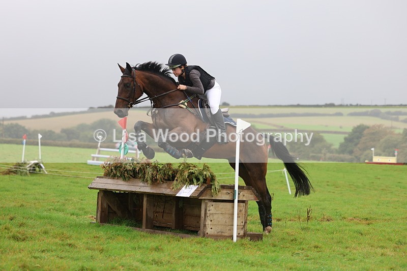 3E7A1779 - Class 4: 80cm: Box