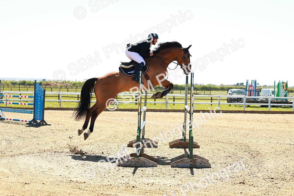 SBM_001490 - Class 5 - Senior Foxhunter - 1.20m