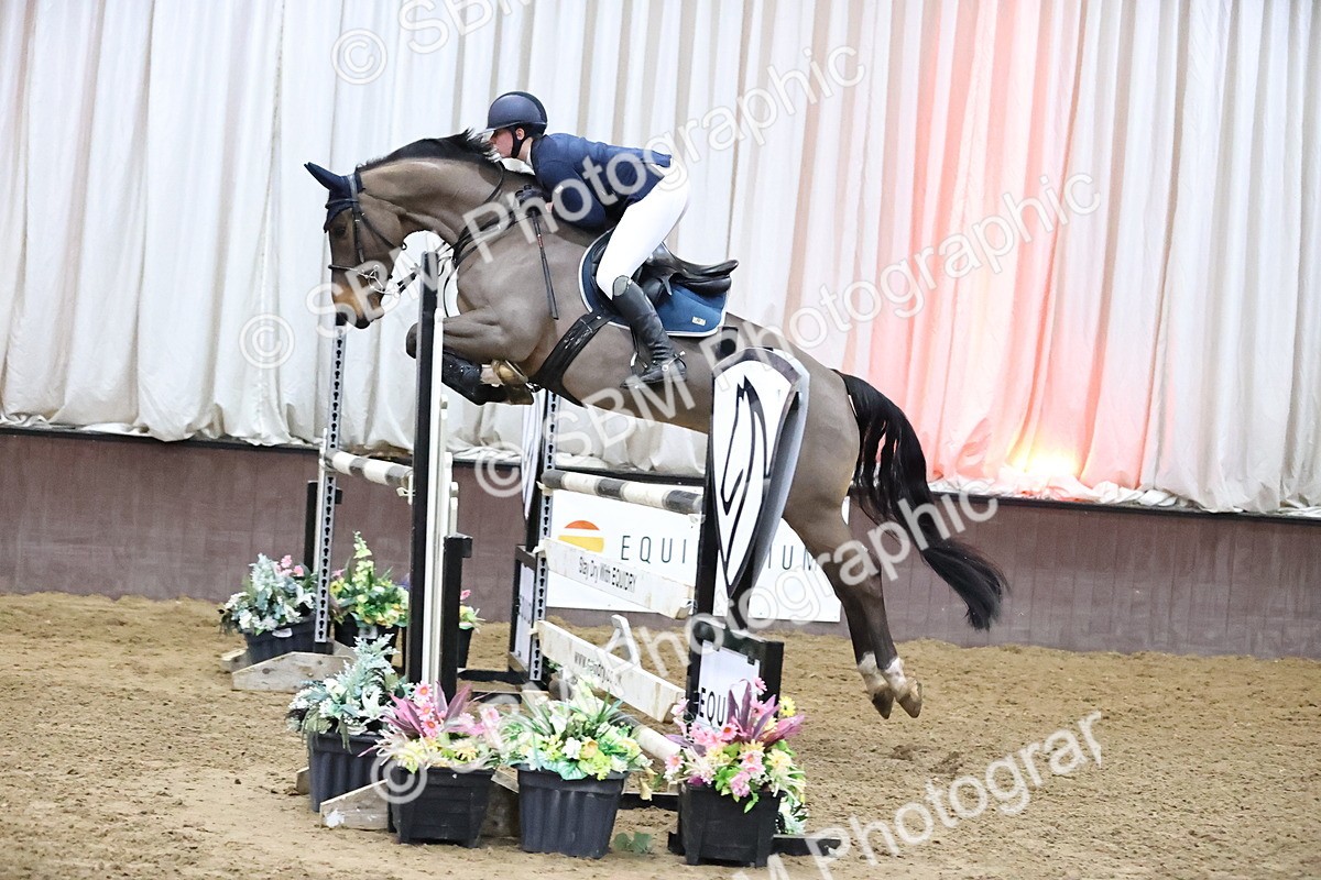 SBM_010144 - Class 25 - Equestrian Senior Foxhunter 1.20m