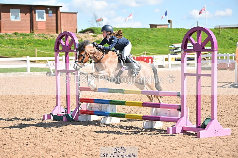 240504A-153036-02577 - Cls 22 & 23 Stepping Stones 128cm & 138cm & Under11's