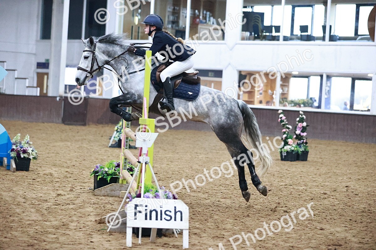 SBM_003138 - Class 13 - Blue Chip Pony Newcomers 1.00m