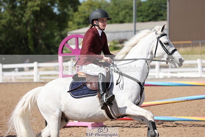 240629A-170430-08252 - Cls 13 Stepping Stones 128cm + 138cm