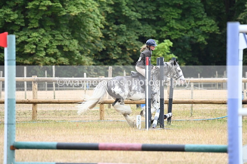 WJ6_9715 - Class 12 Minimus Jumping 45cm