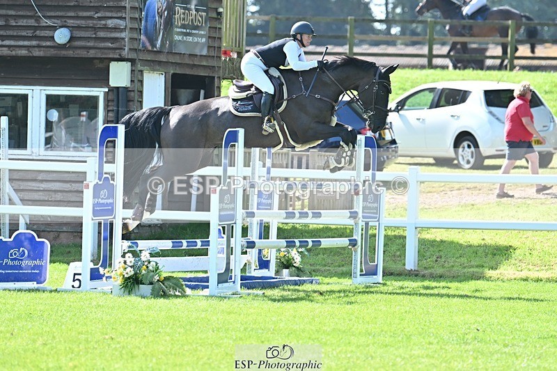 230909-113238-05222 - Cls 11 Snr Foxhunter & 1.20m Open