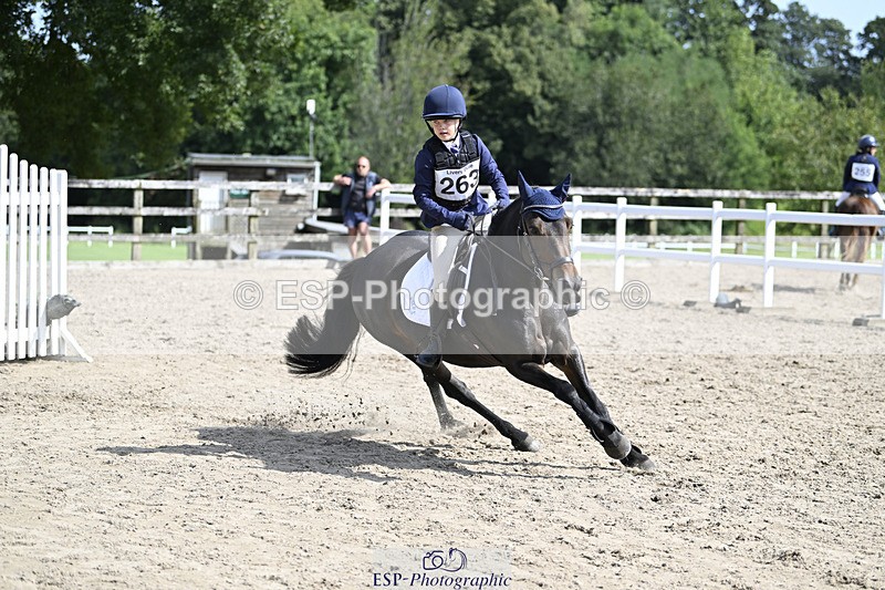 240823X-114028-16168 - 60cm R2 11.00 to 12.30