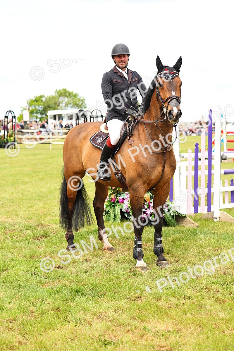 SBM_13977 - Class 206 - Senior Newcomers - 1.10m Open