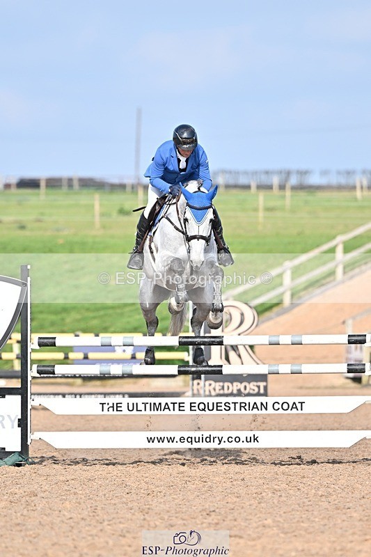 250326-150709-01278 - Cls 6 Foxhunter and 1.20m