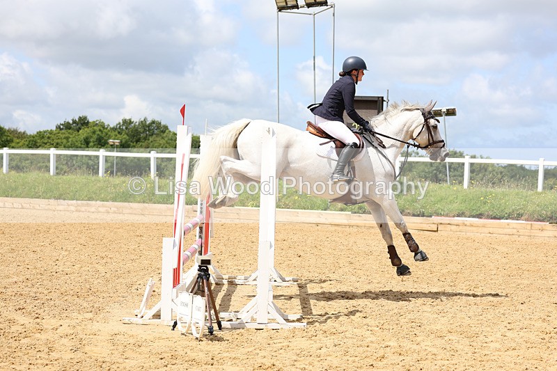 3E7A3182 - Class 4: Senior British Novice/90cm open