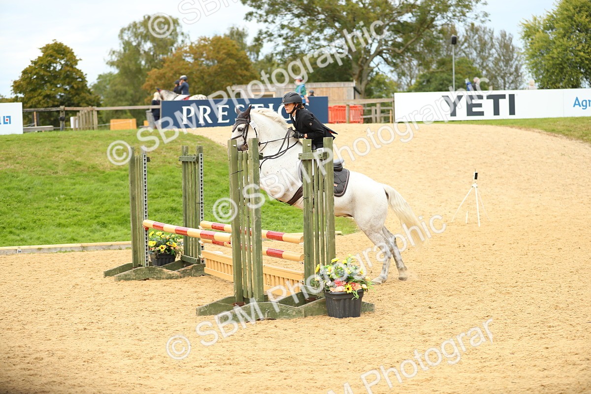 SBM_76007 - J19 - Junior 90cm Supreme Championship