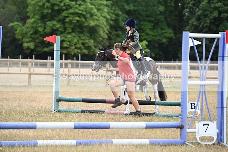 WJ6_9729 - Class 12 Minimus Jumping 45cm
