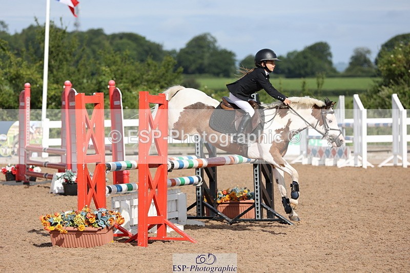 240629A-090125-02817 - Cls 16 British Novice and 80cm Open