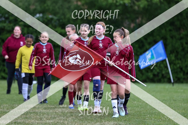 1DX31588 - Covingham Park V Tadpole Farm