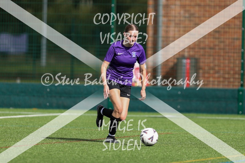 1DX30334 - 2025-09-13 FC Abbey Meads U17 Girls Purple V Cumnors U17 Girls