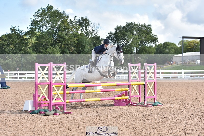 230806A-101128-01178 - Cls 16 Snr British Novice & 90cm Open