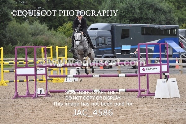JAC_4586 - CLASS 7 Senior Foxhunter/ 1.20m Open