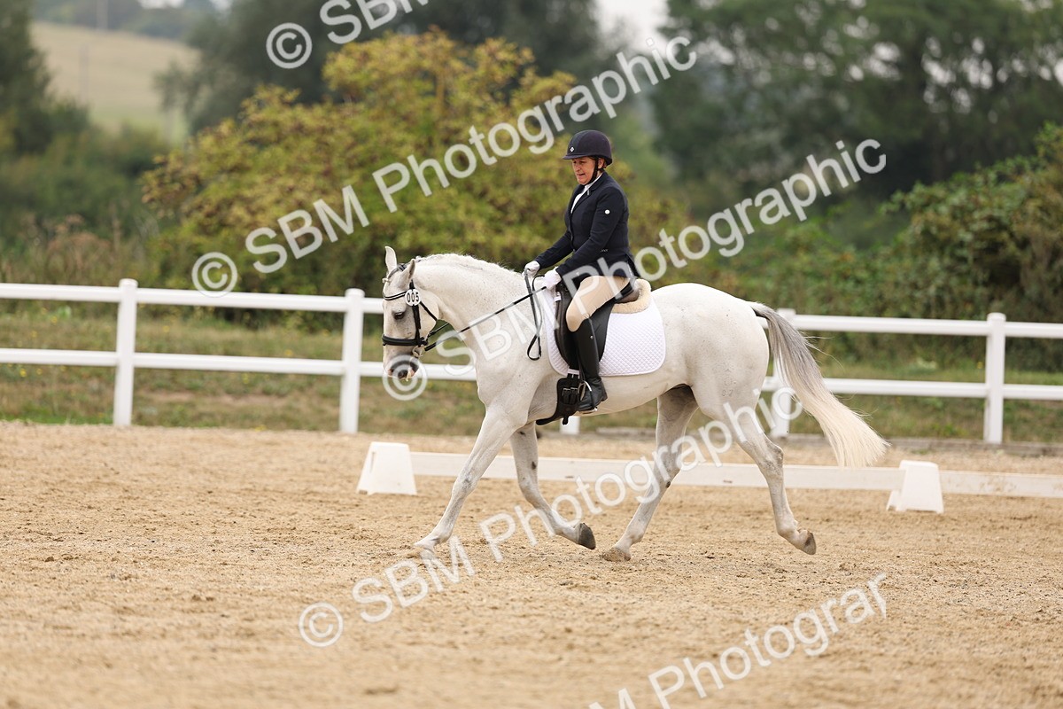 SBM_01733 - Class 9 - Novice 27 Champs
