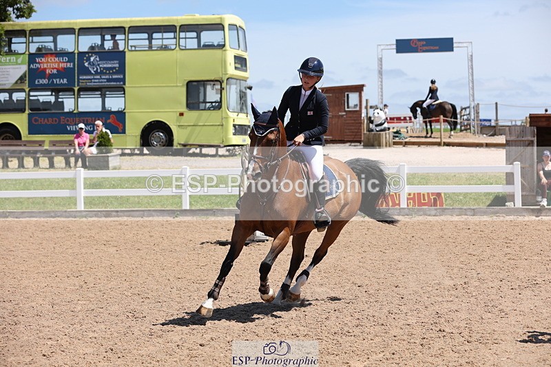 240629A-135242-06594 - Cls 19 Foxhunter and 1.10m Open