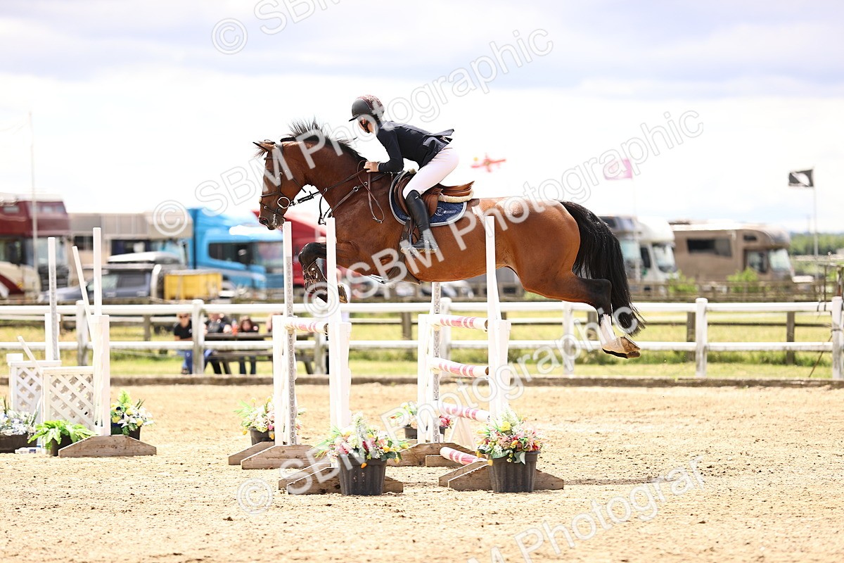 SBM_003423 - Class 22 - Senior Foxhunter 1.20m