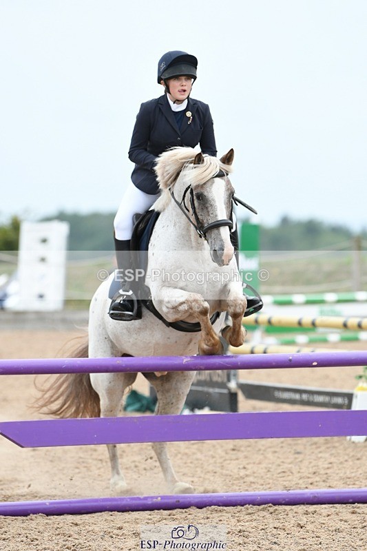 250807-105928-00379 - 90cm Round 1