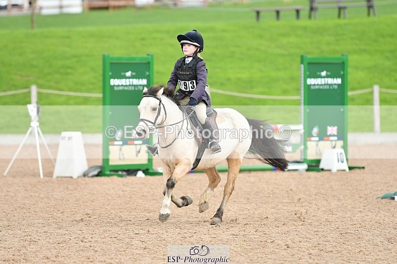 251026-105808-02186 - Cls 21+22 70cm Club and Schools