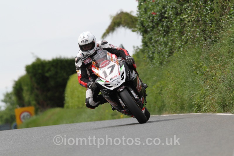 Dan Kneen Suzuki / Cookstown B.E.Racing - Pokerstars Senior TT