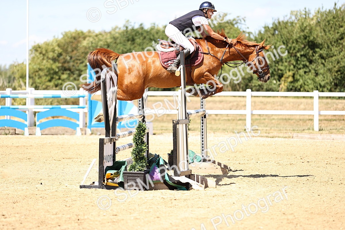 SBM_014556 - Class 15 - Senior Newcomers - 1.10m Open