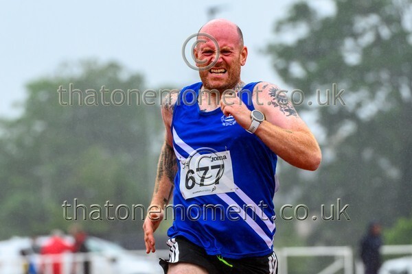 ComMast25-920082 - Track Male Set One