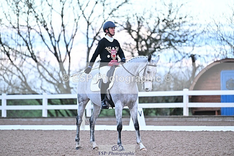 241214-083940-00792 - 141-Sophie.Hawke-RAINBOW.DREAM