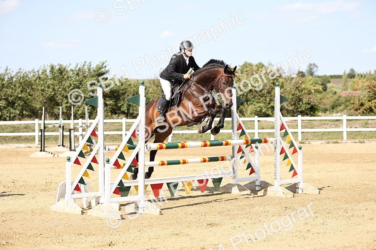 SBM_005169 - Class 6 = Senior Newcomers - 1.10m Open