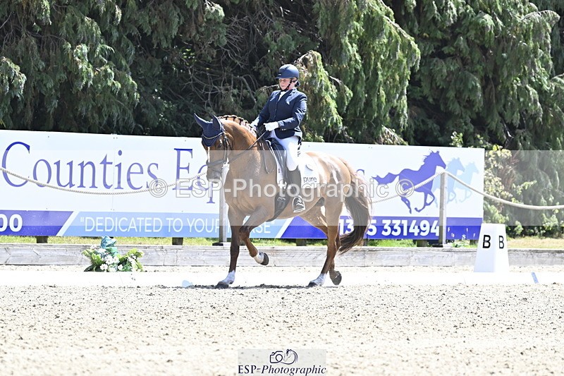 250810A-133328-06686 - 021-Caroline.HuntFancy.That.II