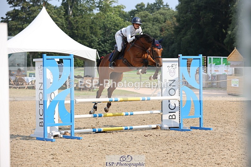 250816A-105527-00896 - Cls 3 Snr British Novice