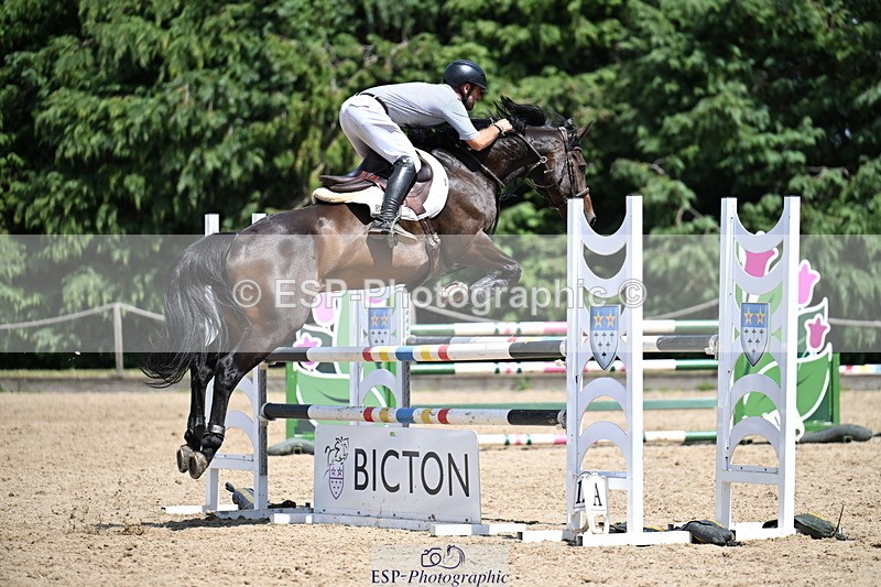 260705A-143456-20402 - Cls 52 Snr 1m 05 GP Jump Off
