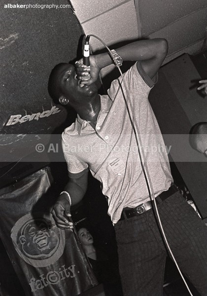 06 - Friends-&-Family @ the-roadhouse 27.09.01