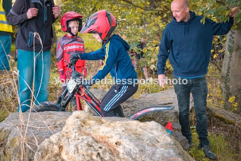 DSCF0226 - Ripon MC Trial 27/09- kids