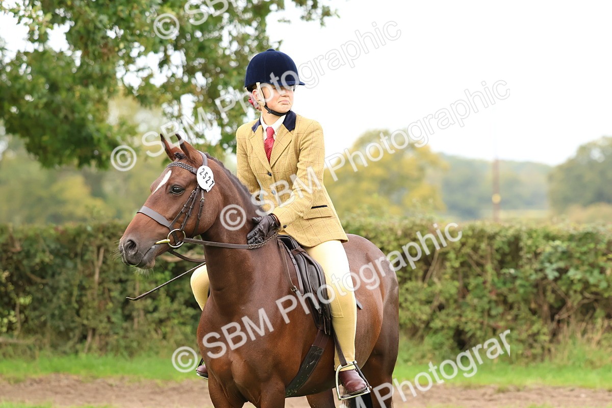 SBM_56736 - S40 - Starters Ridden Showing