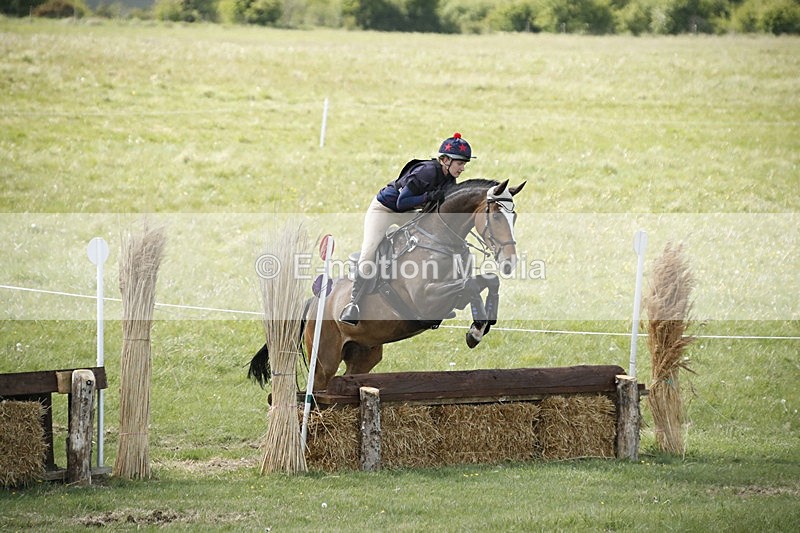 BVHT 140517  NXC -593 - Class 2 XC Novice 14/05/17