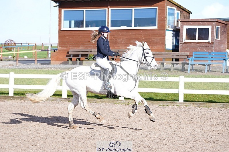 250222-151120-02411 - Cls 15 Foxhunter and 1.20m Open
