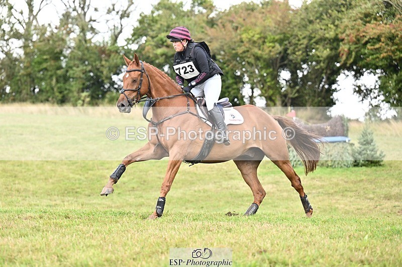 250831-154044-12219 - O-723-Lizzie.Luxton