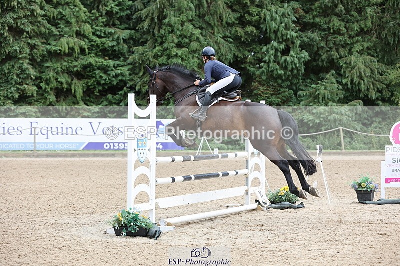 250705A-164411-16180 - Cls 37 1.05m Amateur Quali