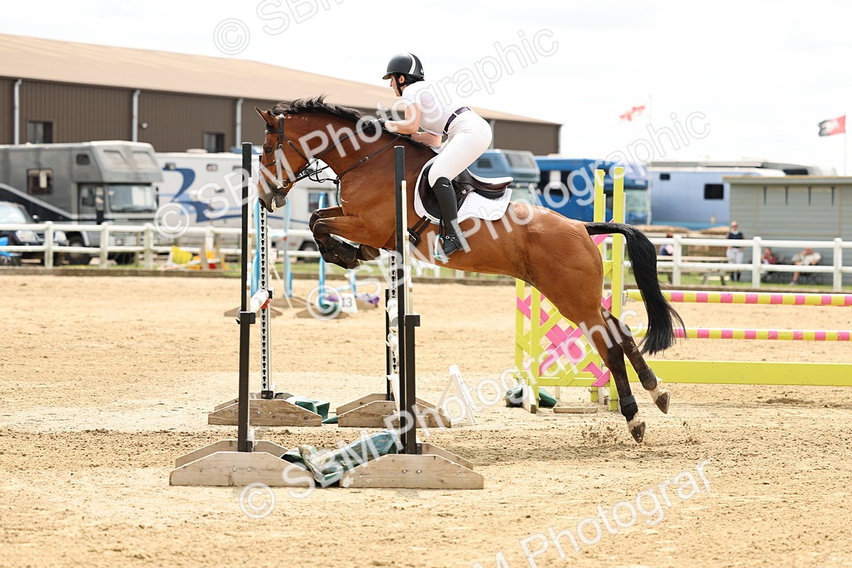 SBM_005442 - Class 17 - Senior Discovery - 1.00m