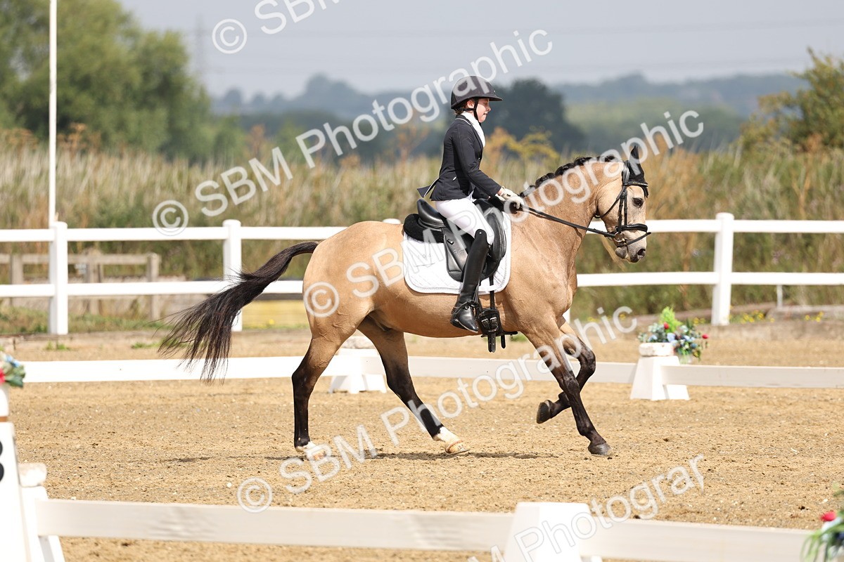 SBM_005804 - Class 6 - Novice 6 - 10.26-11.29