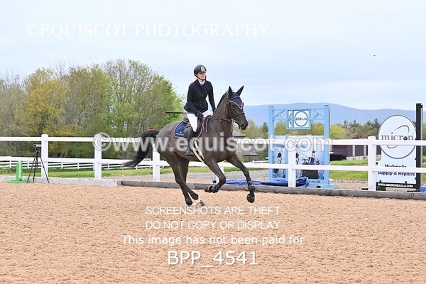 BPP_4541 - CLASS 20 SUN British Novice/90cms Open