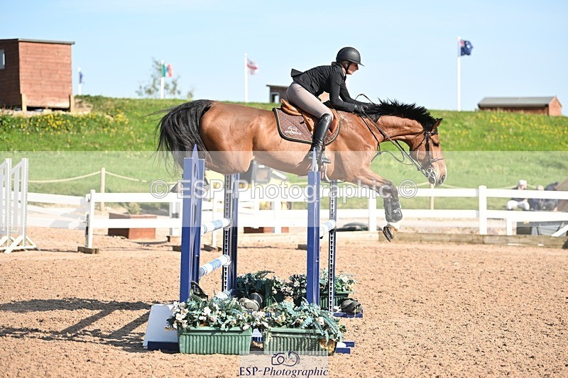 250510-171158-12295 - Cls 25 Snr Newcomers