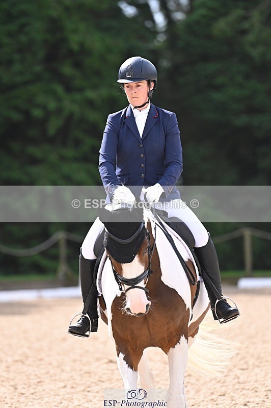 240809-103911-00355 - 160-Sian.Lowe-Pinecroft.Indigo