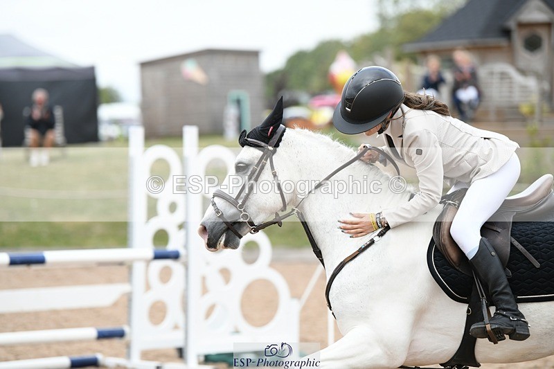 250807-134648-01337 - 90cm Round 2